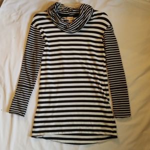 Women's long sleeve top